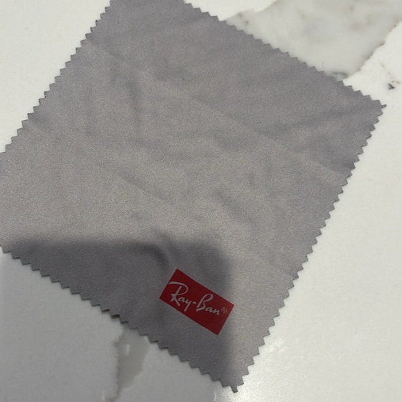 Ray ban case - Picture 3 of 4